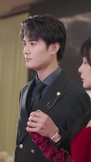 闪婚男神之周末请和我恋爱（30集全）免费观看完整版