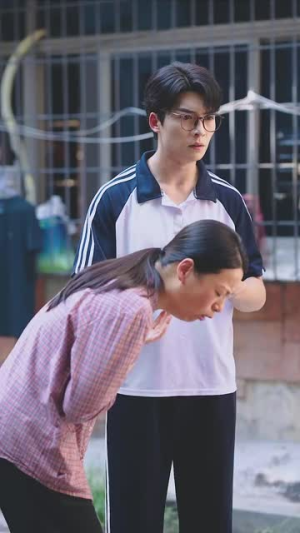 半生夫妻终成陌路（60集）短剧后续更精彩