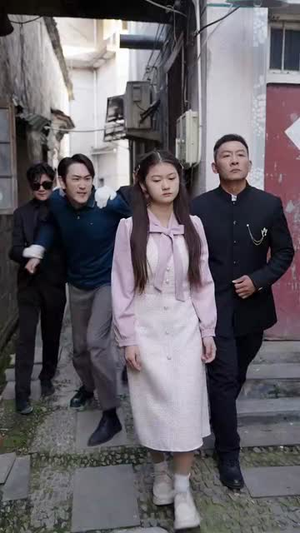 儿女绕膝情短长（51集）短剧全集完整