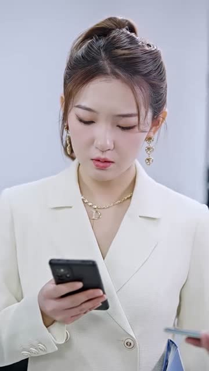 影帝，夫人又去当群演了（80集）甜宠短剧追到爽