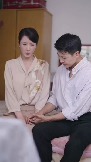 人到五十闪婚霸总（68集）热门短剧来袭