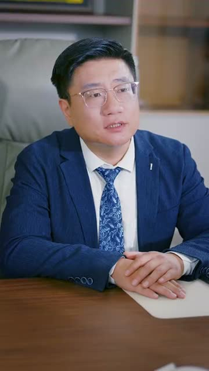 系统误判我的糟糠之妻是校花 (81集)短剧片段推荐