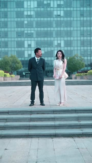 魔鬼上司变后妈老爹你真行 (76集) 短剧越看越精彩