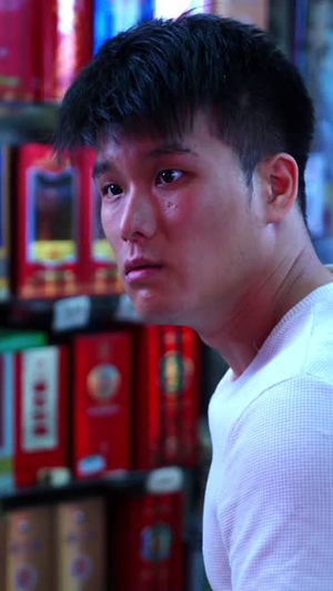 81号便利店(32集) 81号便利店(32集)短剧中追到爽