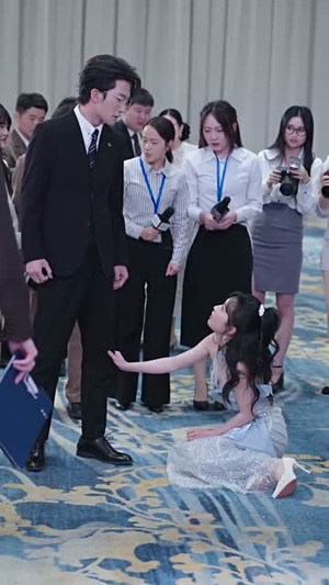 落日朝霞染芳华（70集）精彩短剧分享。