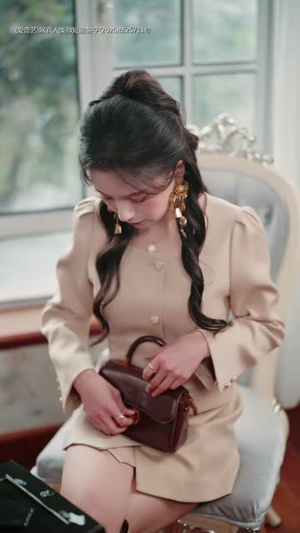 只给钱不回家的老公突然回来了（70集）百亿短剧抢先看