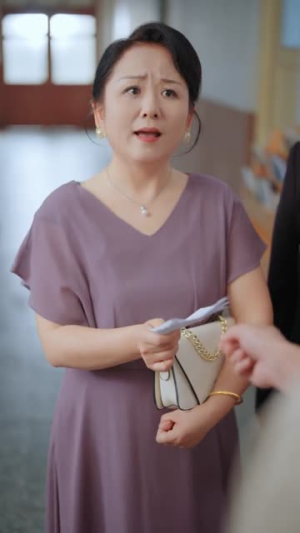补办身份证那天,我凭白多了个女儿(40集) 补办身份证那天,我凭白多了个女儿(40集)短剧免费看全集