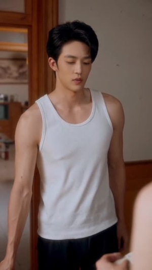 穿越1996,我成了我妈男闺蜜(61集) 穿越1996,我成了我妈男闺蜜(61集)精彩片段