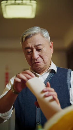 我家楼下的陌生人(45 集) 我家楼下的陌生人(45 集)推荐你们也去看