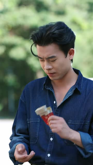 重活一世,这个家换我做主(42 集) 重活一世,这个家换我做主(42 集)短剧精彩绝伦
