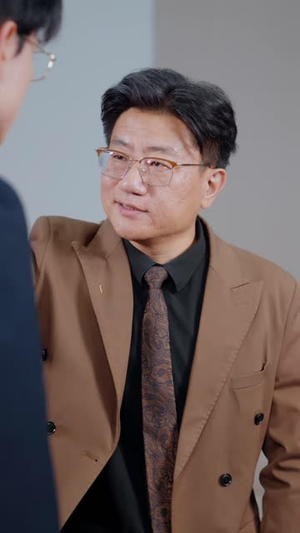 她刃之下(42 集) 她刃之下(42 集)UC网盘在线看