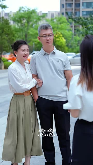 心声落在月光里(31 集) 心声落在月光里(31 集)一口气追完短剧