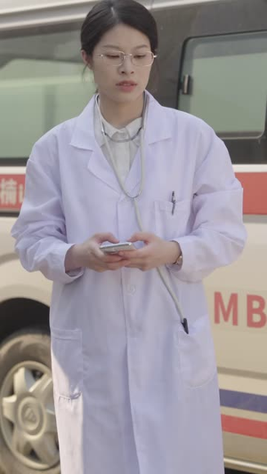 老爸老头上路记(44 集) 老爸老头上路记(44 集)热门爆款短剧