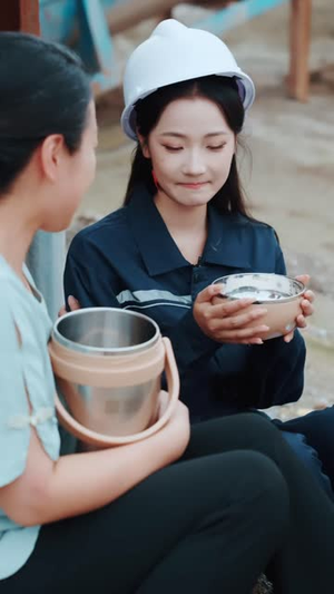 逼我离婚的婆婆,后来认我当闺女(43 集) 逼我离婚的婆婆,后来认我当闺女(43 集)免费看全网短剧